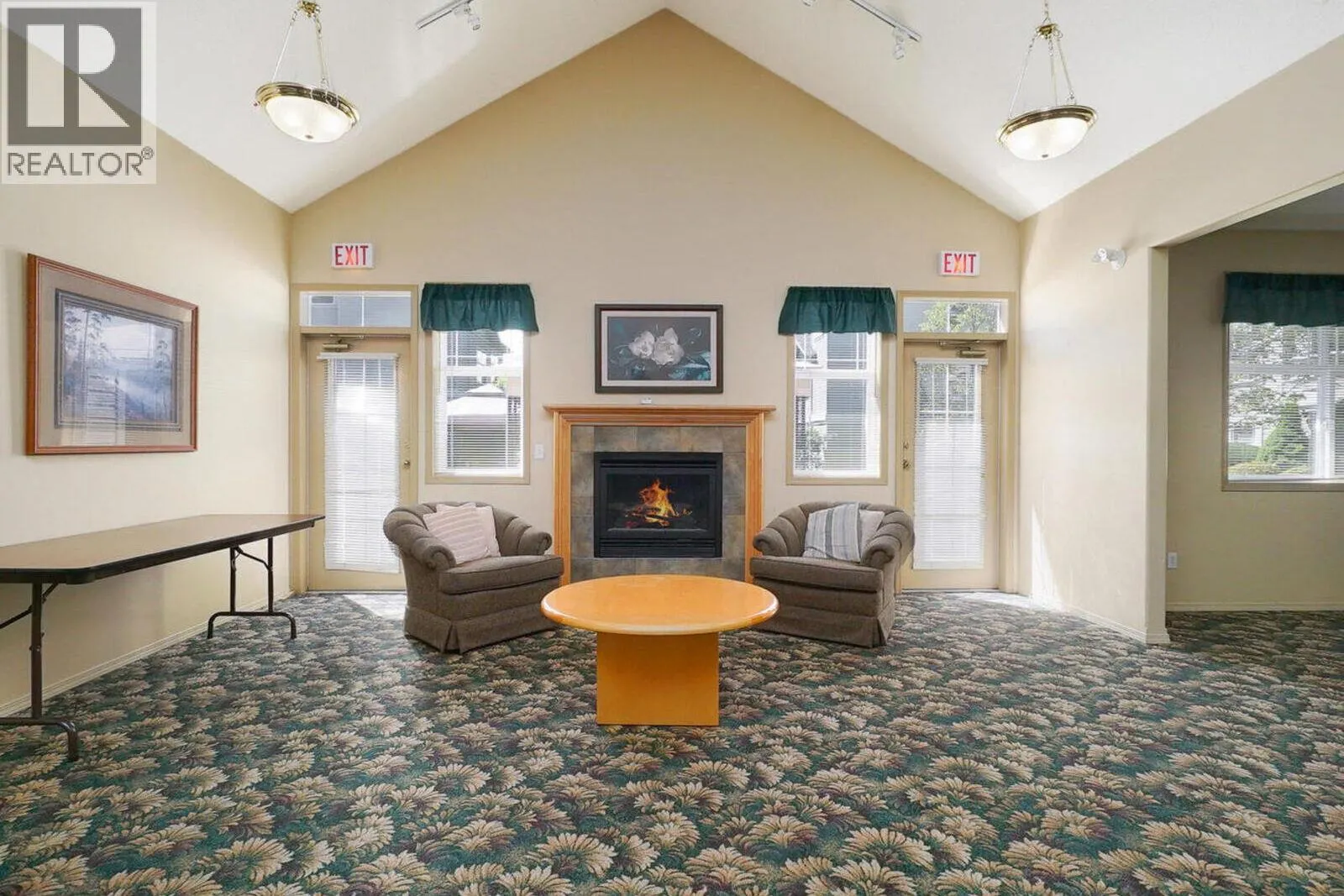 515 Houghton Road Unit# 220