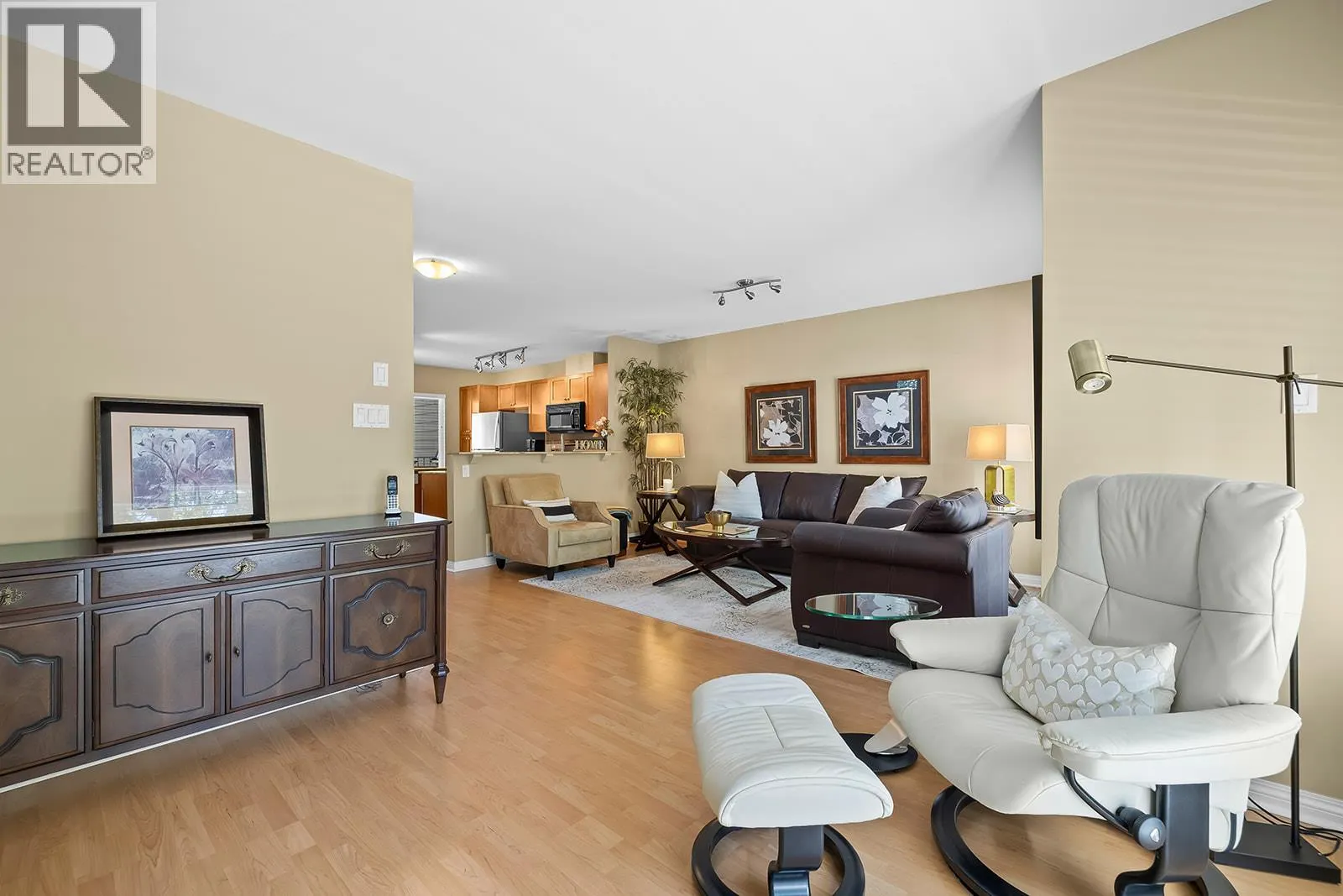 1853 Parkview Crescent Unit# 12