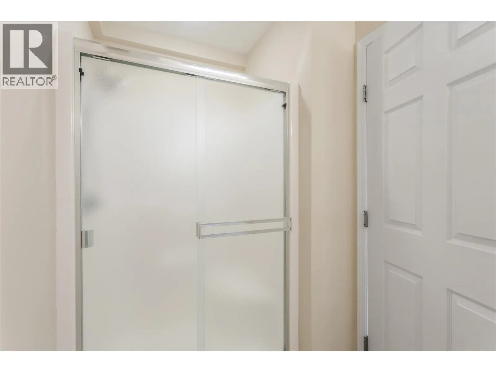 250 Dougall Road N Unit# 405