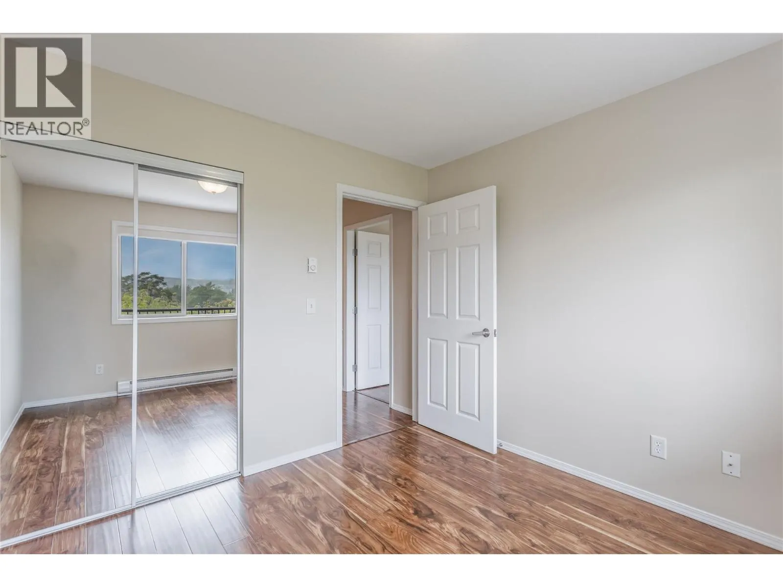 250 Dougall Road N Unit# 405