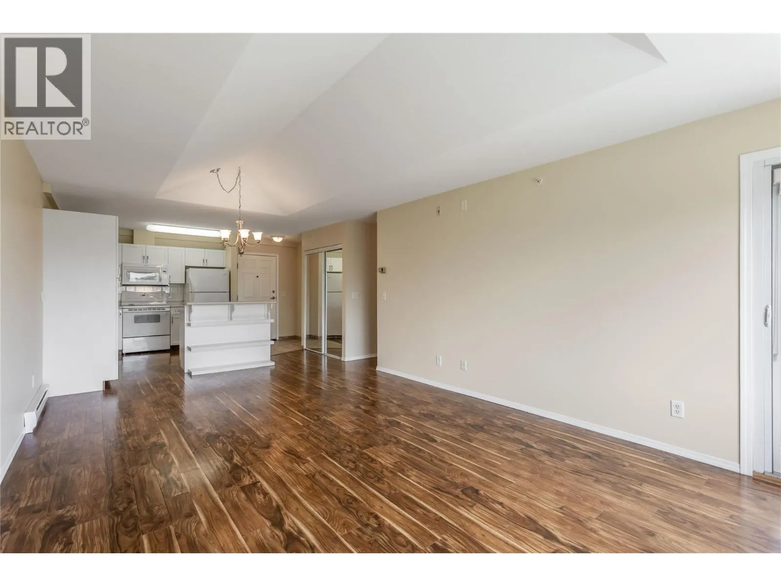 250 Dougall Road N Unit# 405