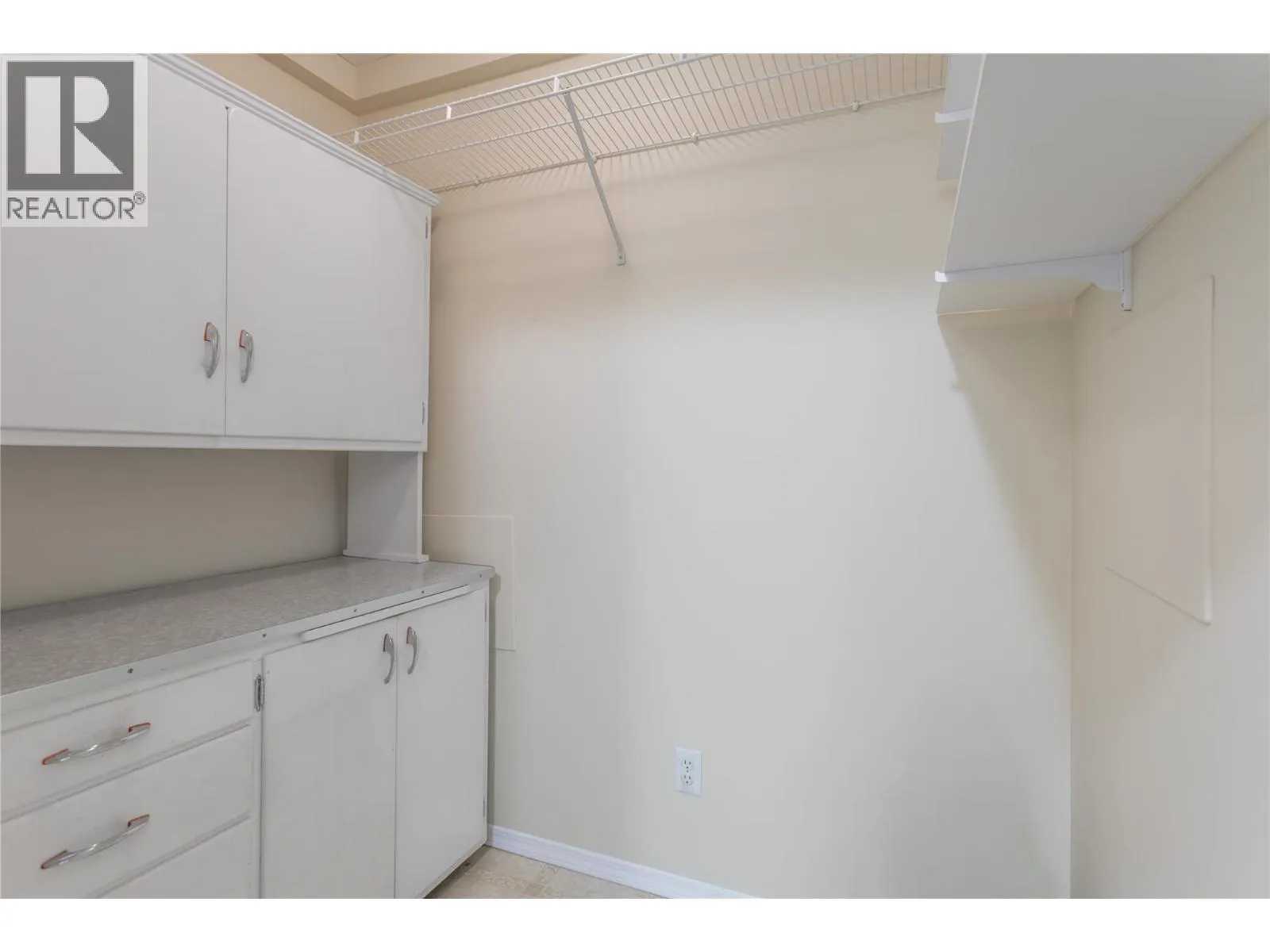 250 Dougall Road N Unit# 405
