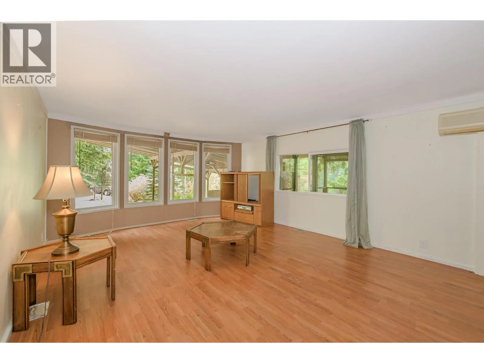 2036 Solsqua-Sicamous Road Unit# 8