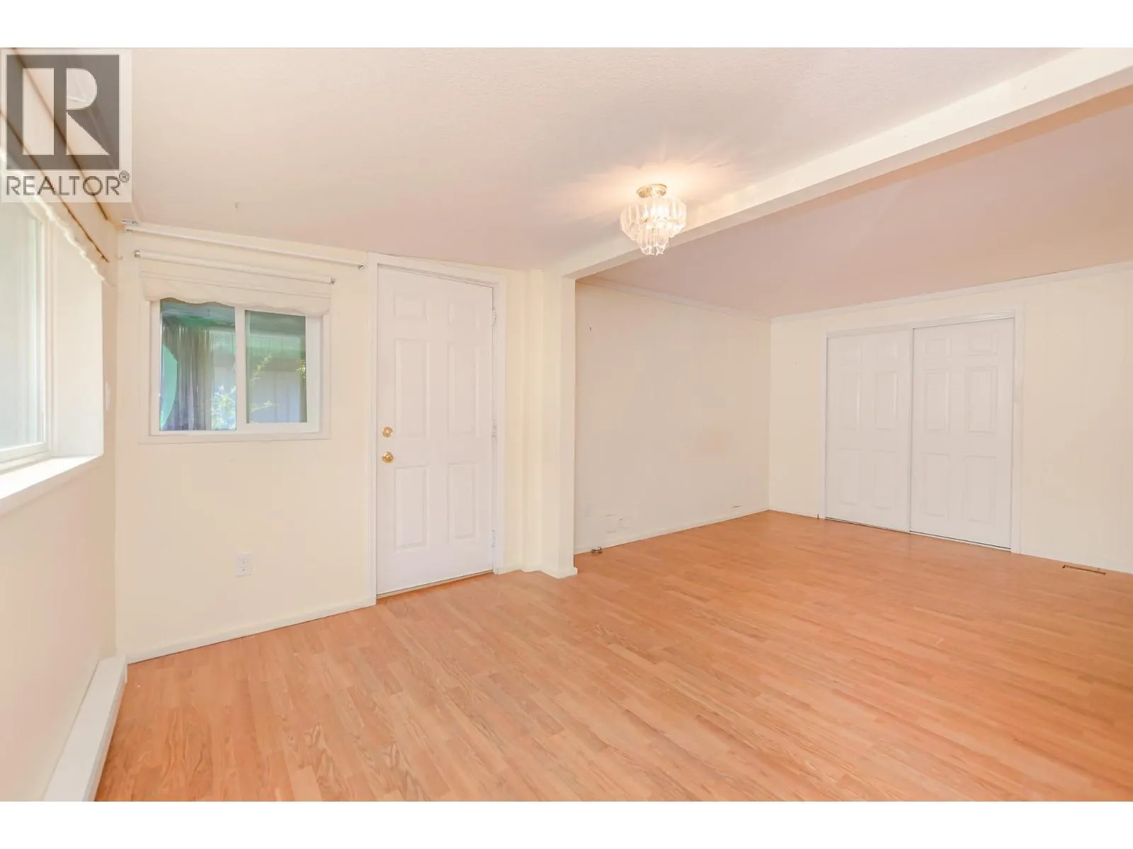 2036 Solsqua-Sicamous Road Unit# 8