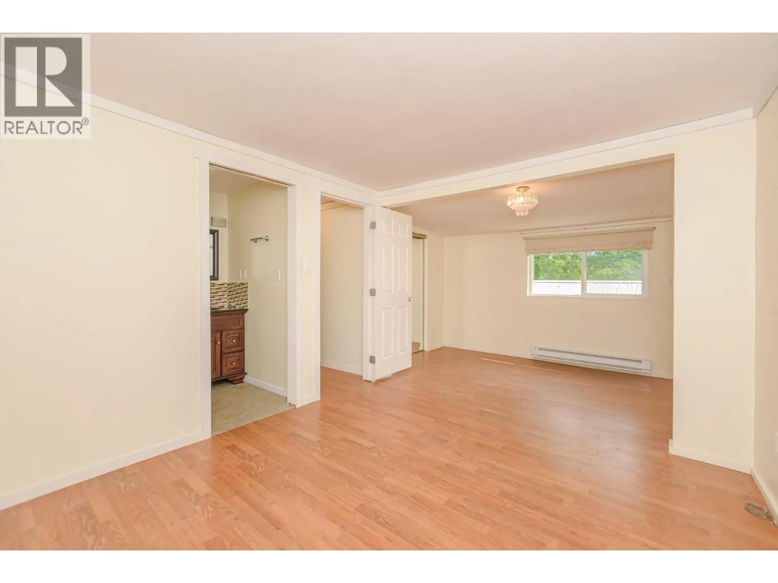 2036 Solsqua-Sicamous Road Unit# 8