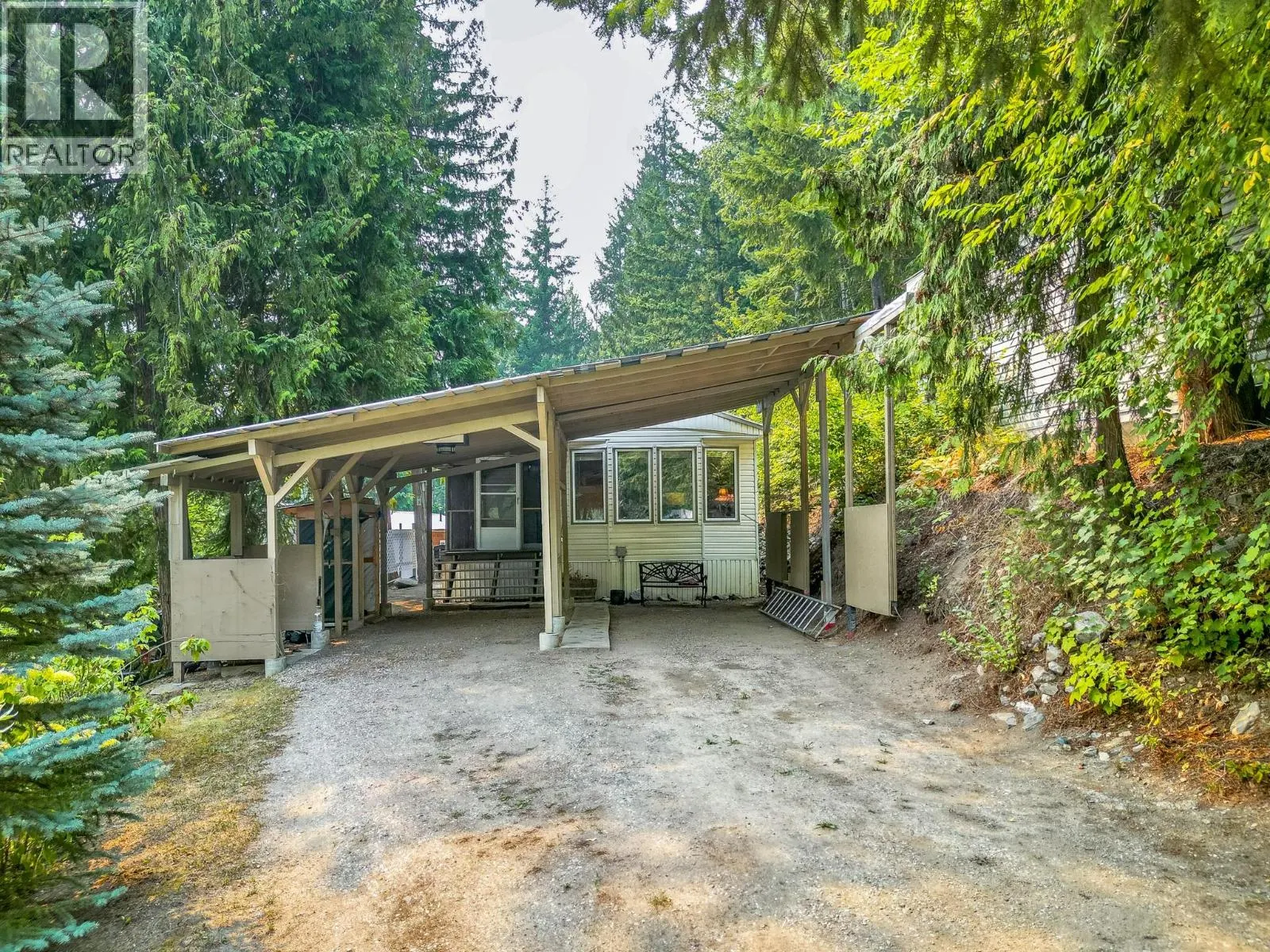 2036 Solsqua-Sicamous Road Unit# 8