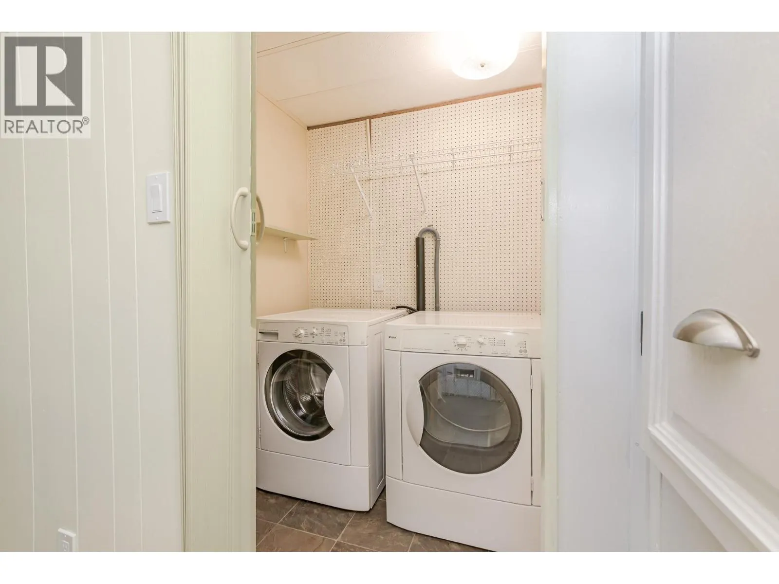 2036 Solsqua-Sicamous Road Unit# 8