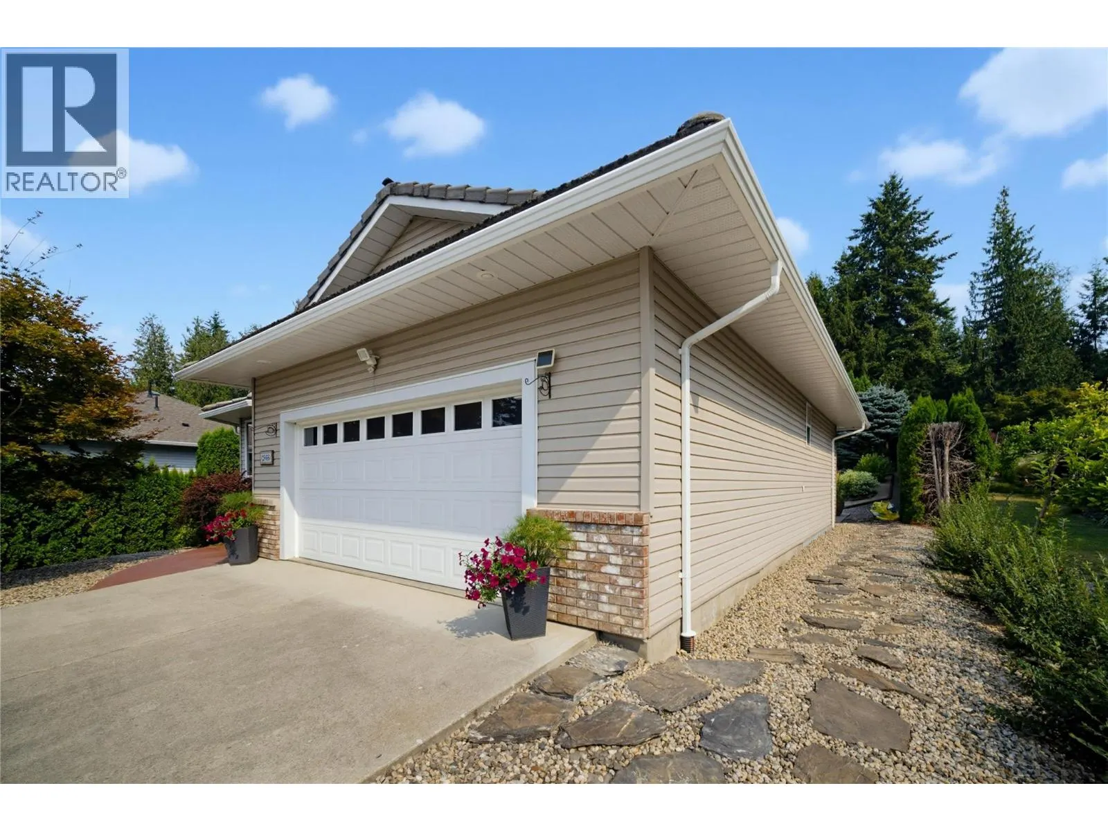 2866 Hilltop Road