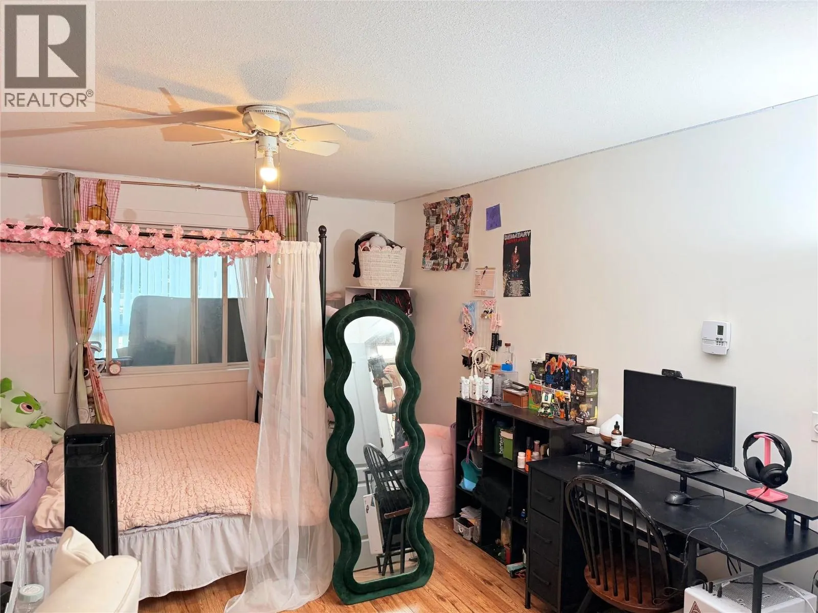 709 Houghton Road Unit# 114