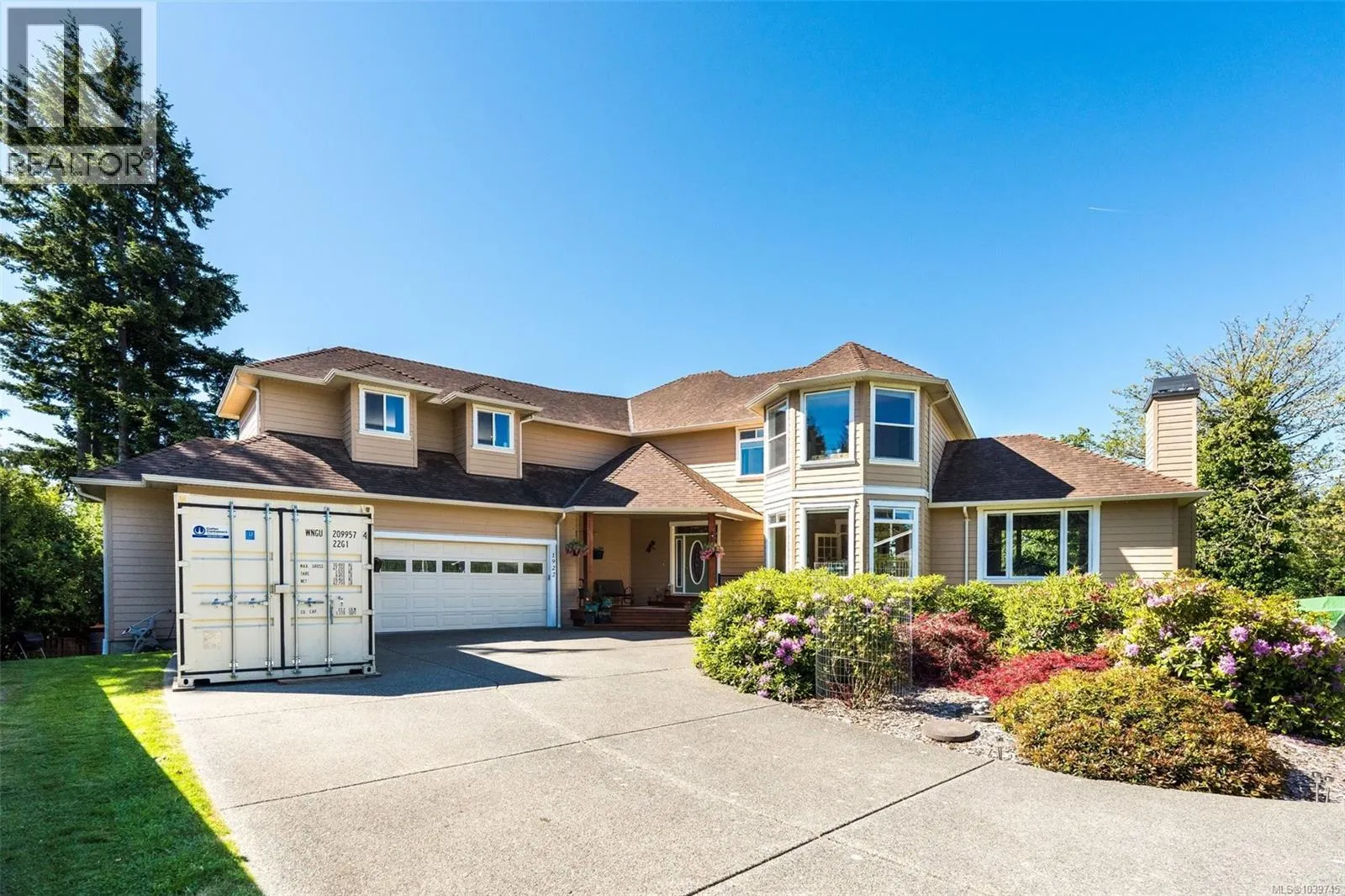 1922 Powliuk Cres