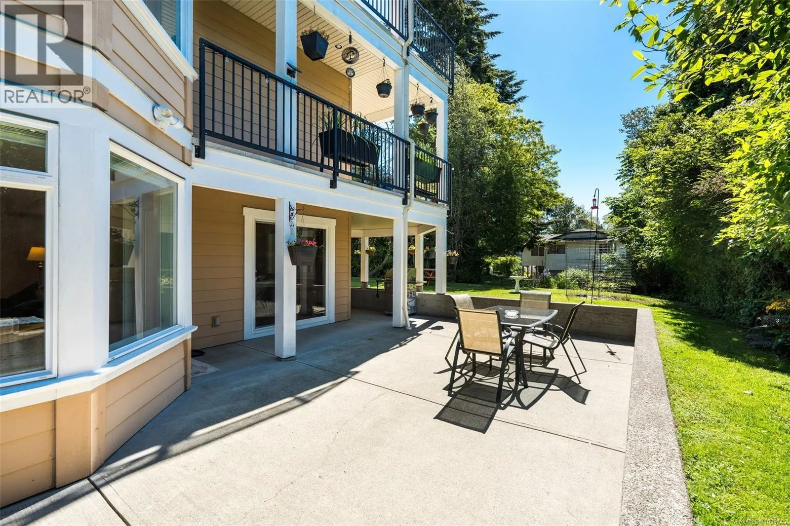 1922 Powliuk Cres