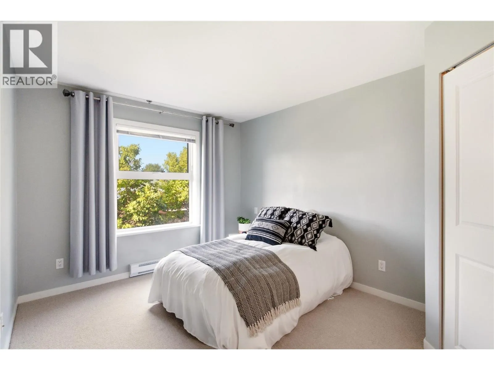 563 Yates Road Unit# 215