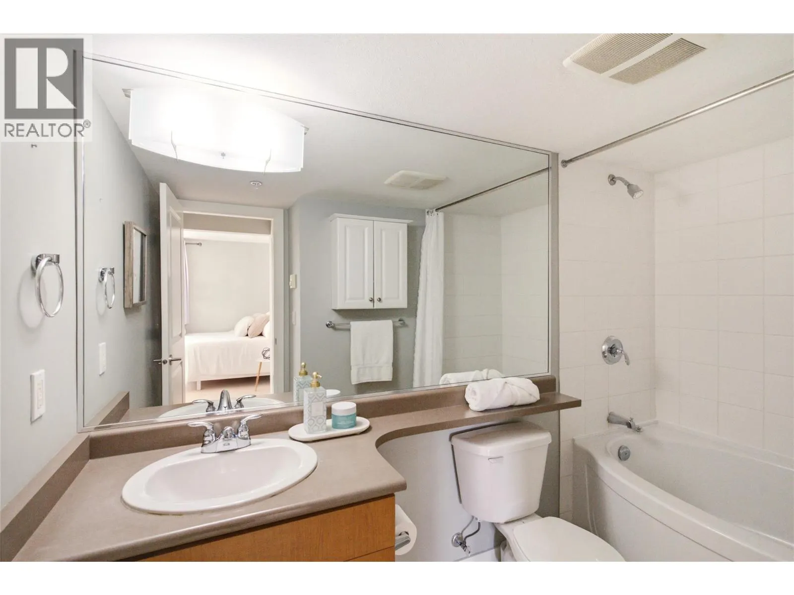563 Yates Road Unit# 215