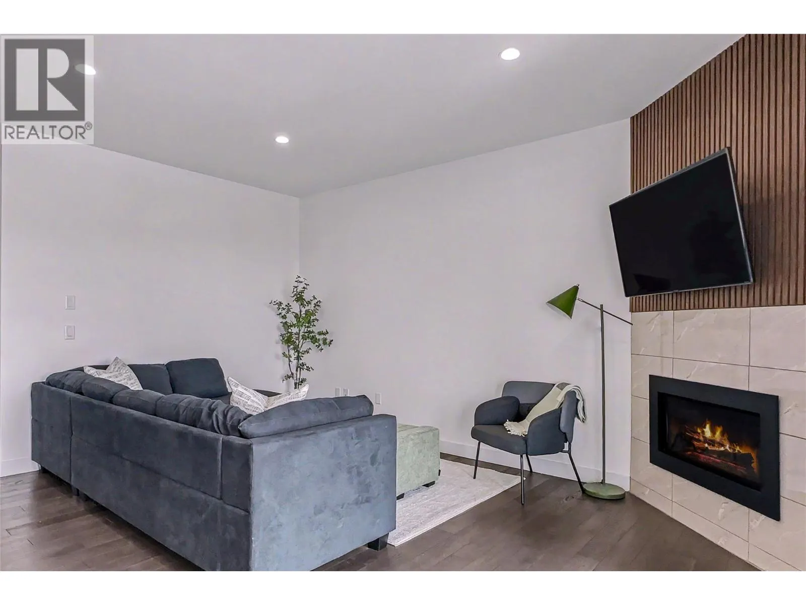 3075 Vint Road Unit# 115