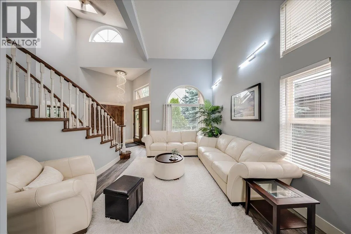 1021 BRIDGEVIEW Crescent