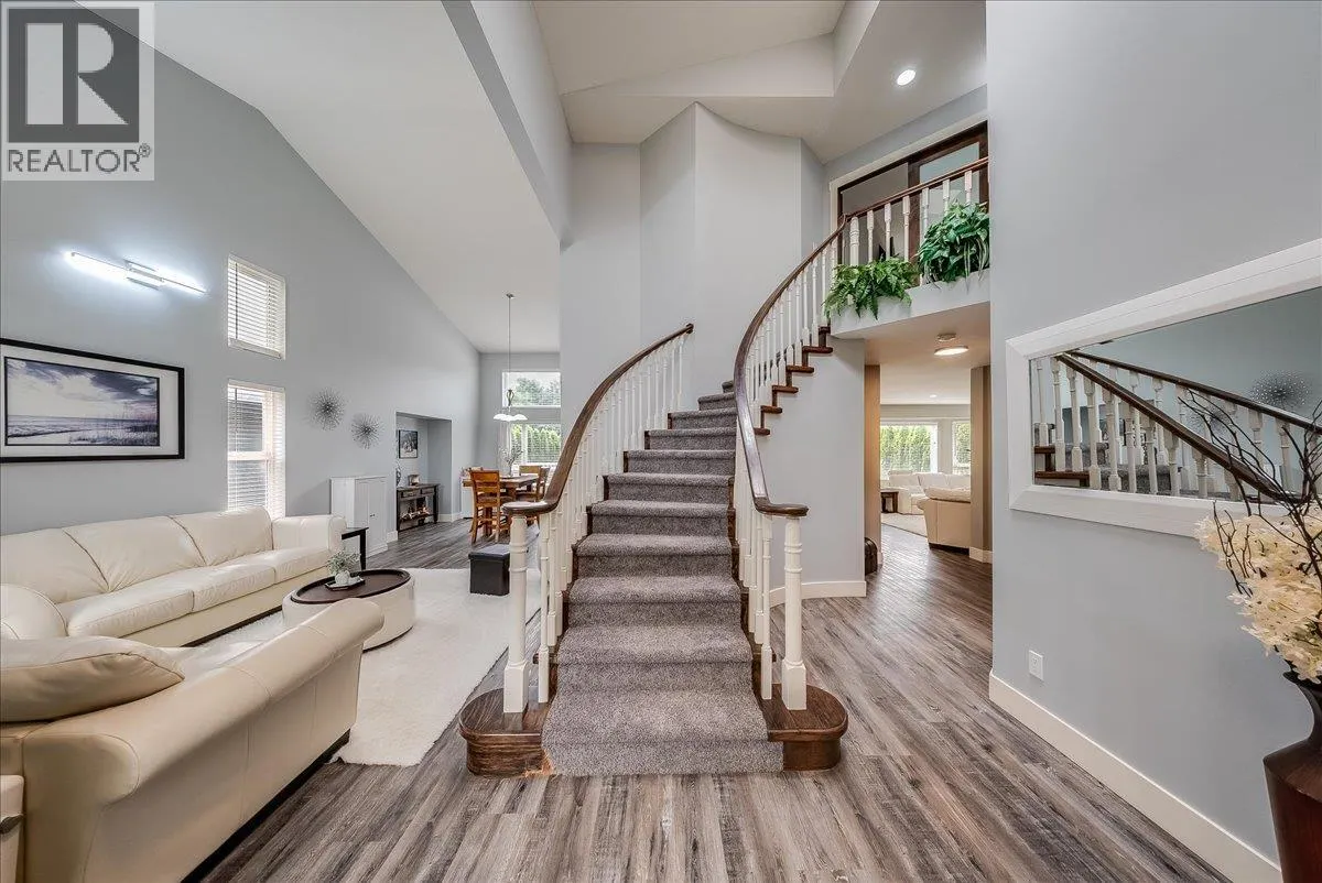 1021 BRIDGEVIEW Crescent