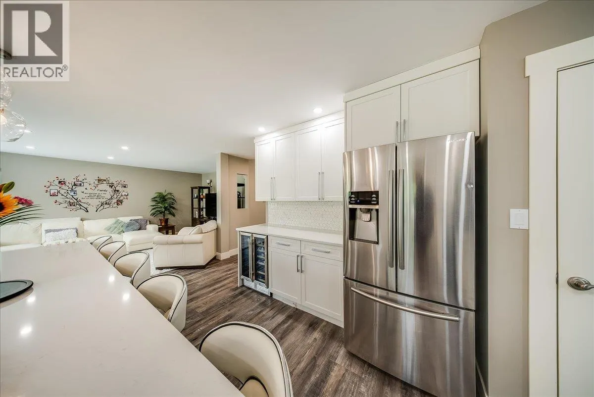 1021 BRIDGEVIEW Crescent