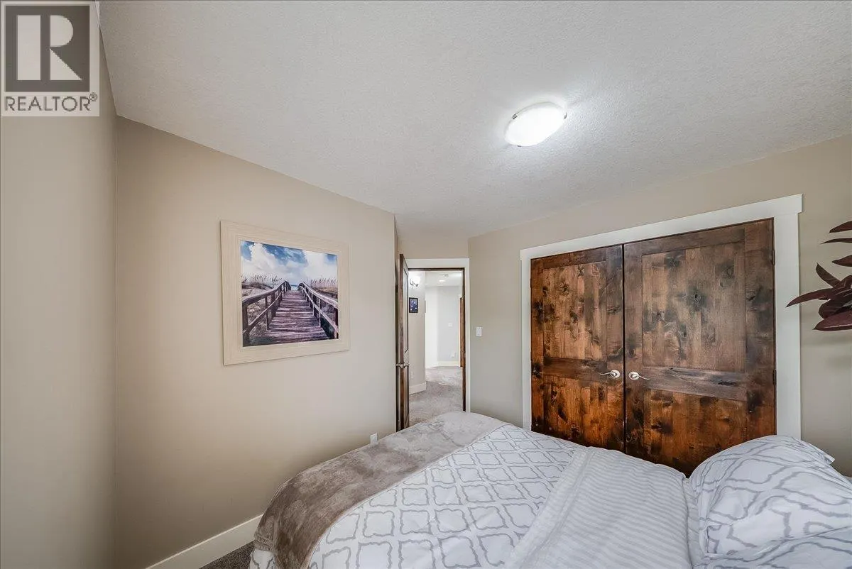 1021 BRIDGEVIEW Crescent