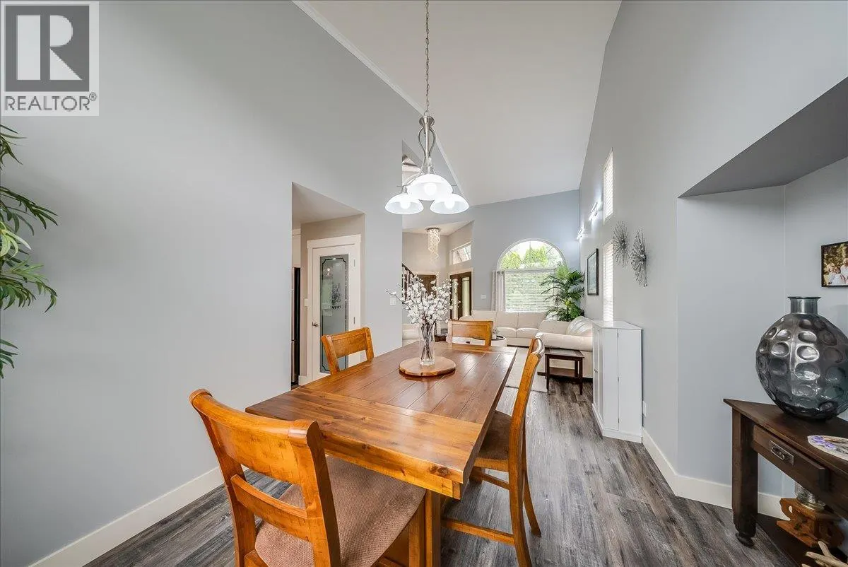1021 BRIDGEVIEW Crescent
