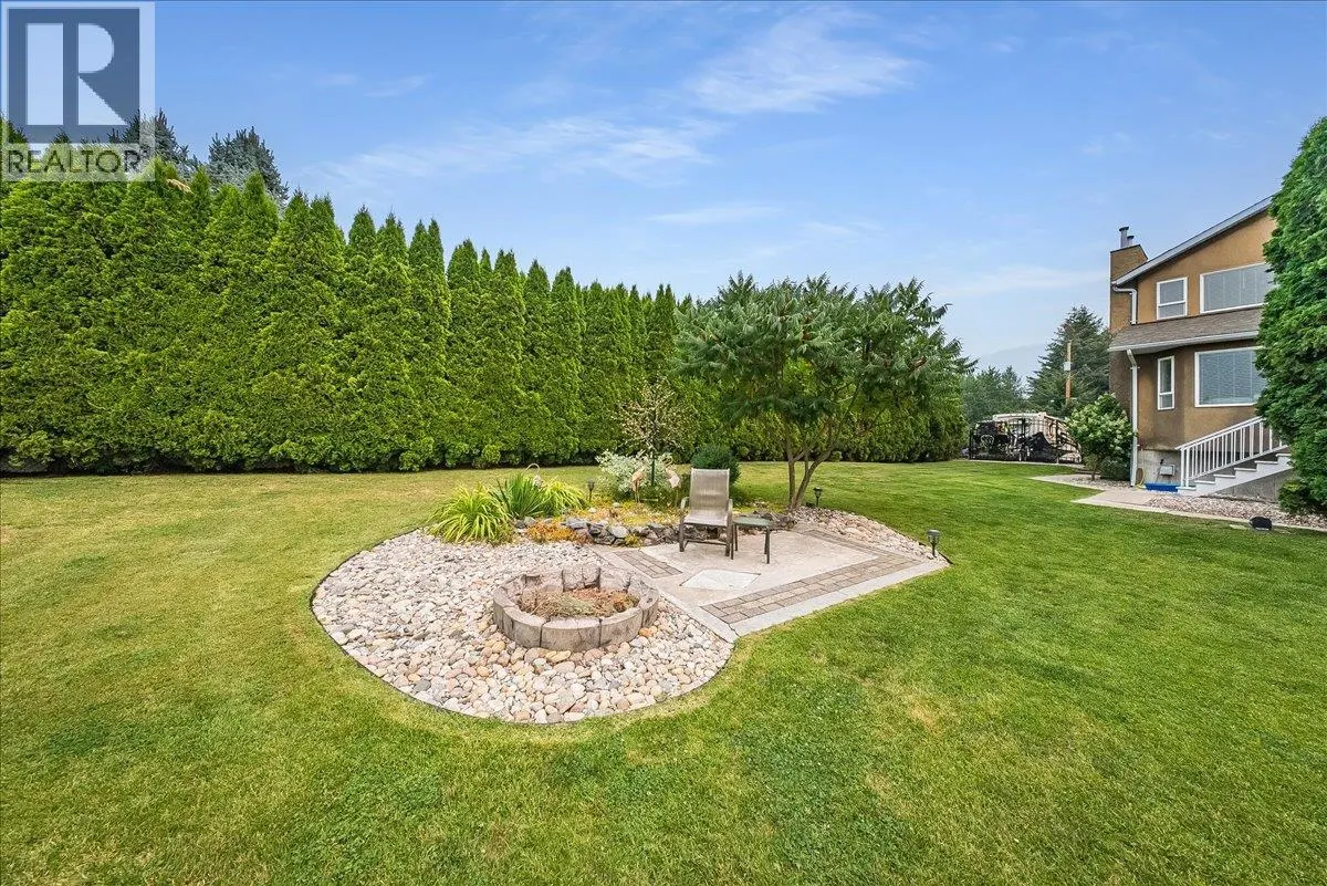 1021 BRIDGEVIEW Crescent