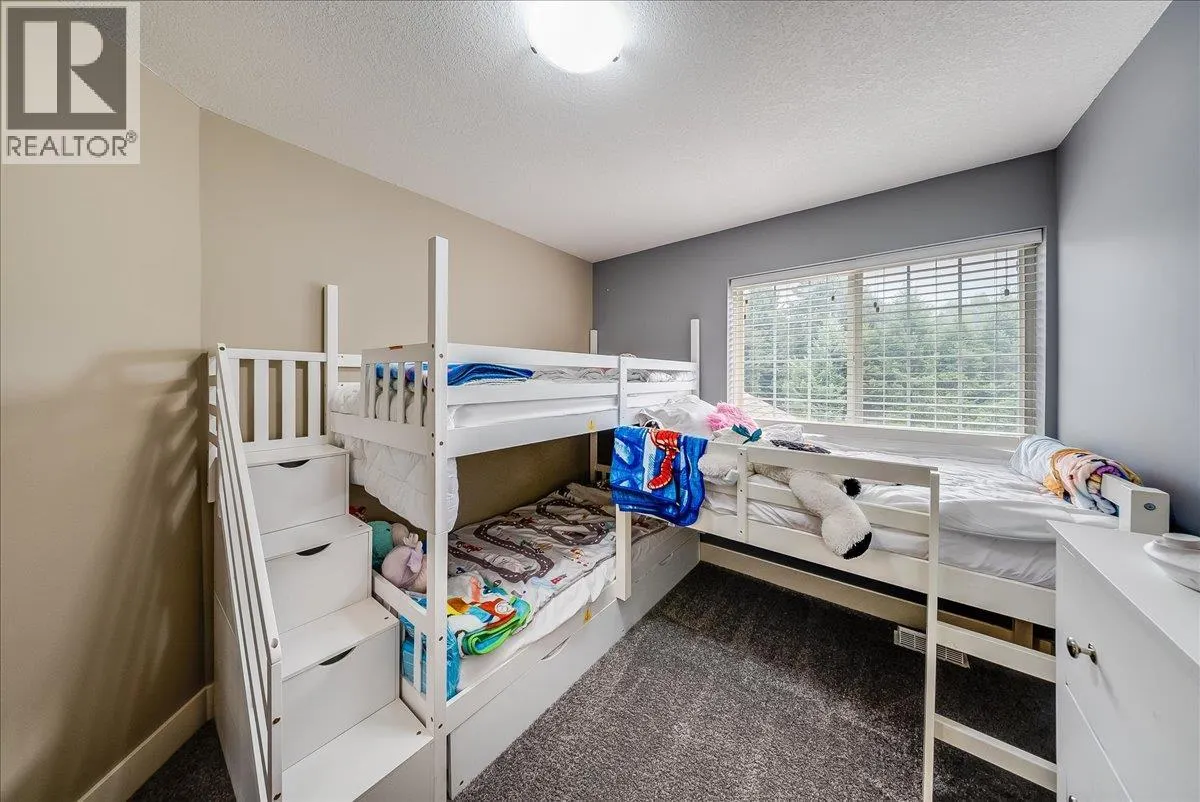 1021 BRIDGEVIEW Crescent