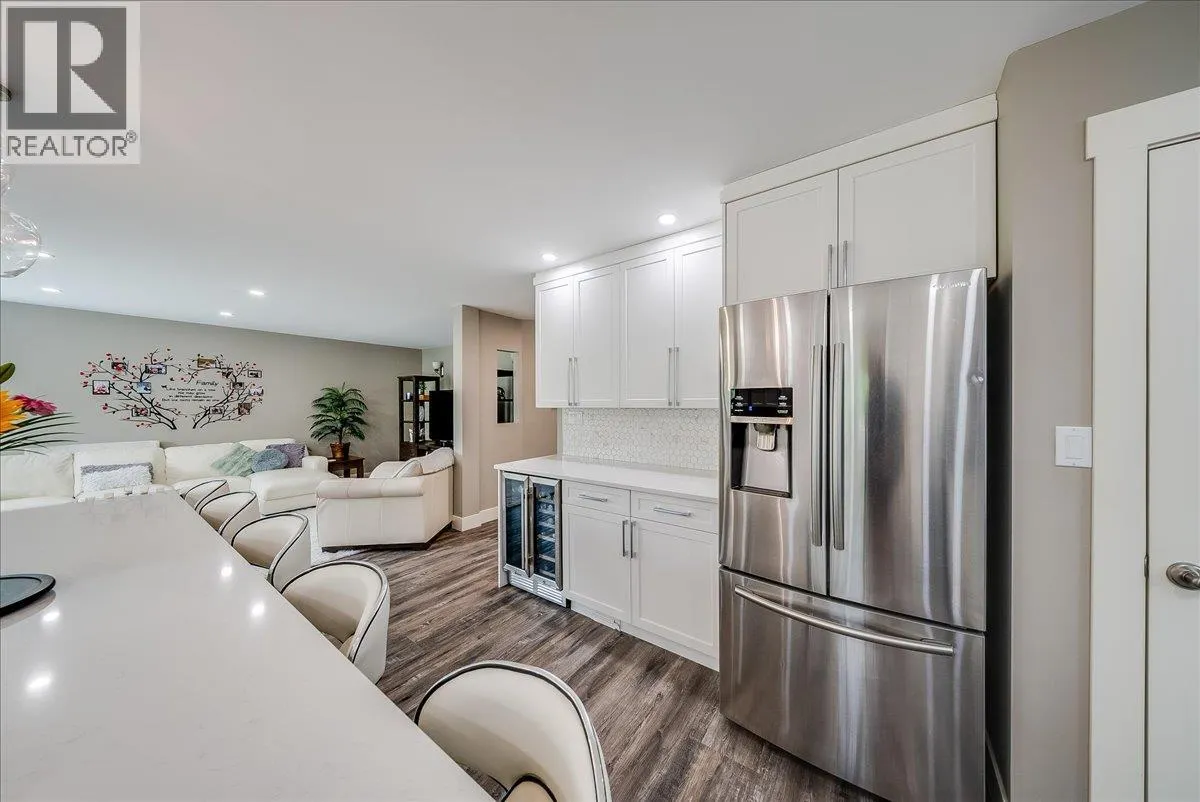 1021 BRIDGEVIEW Crescent