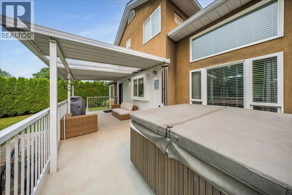 1021 BRIDGEVIEW Crescent