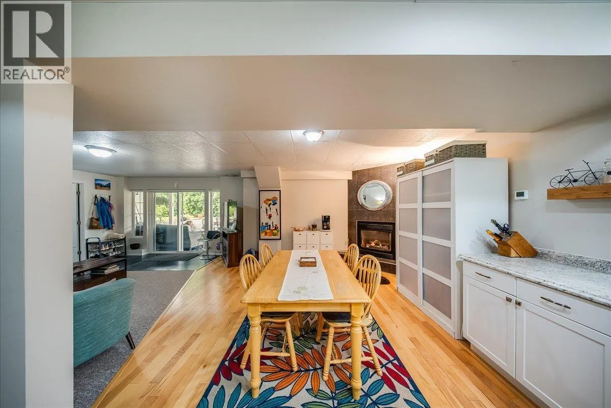 1021 BRIDGEVIEW Crescent