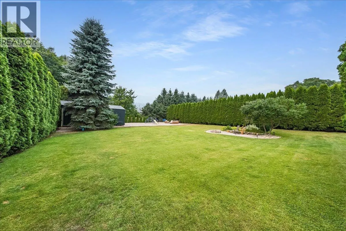 1021 BRIDGEVIEW Crescent