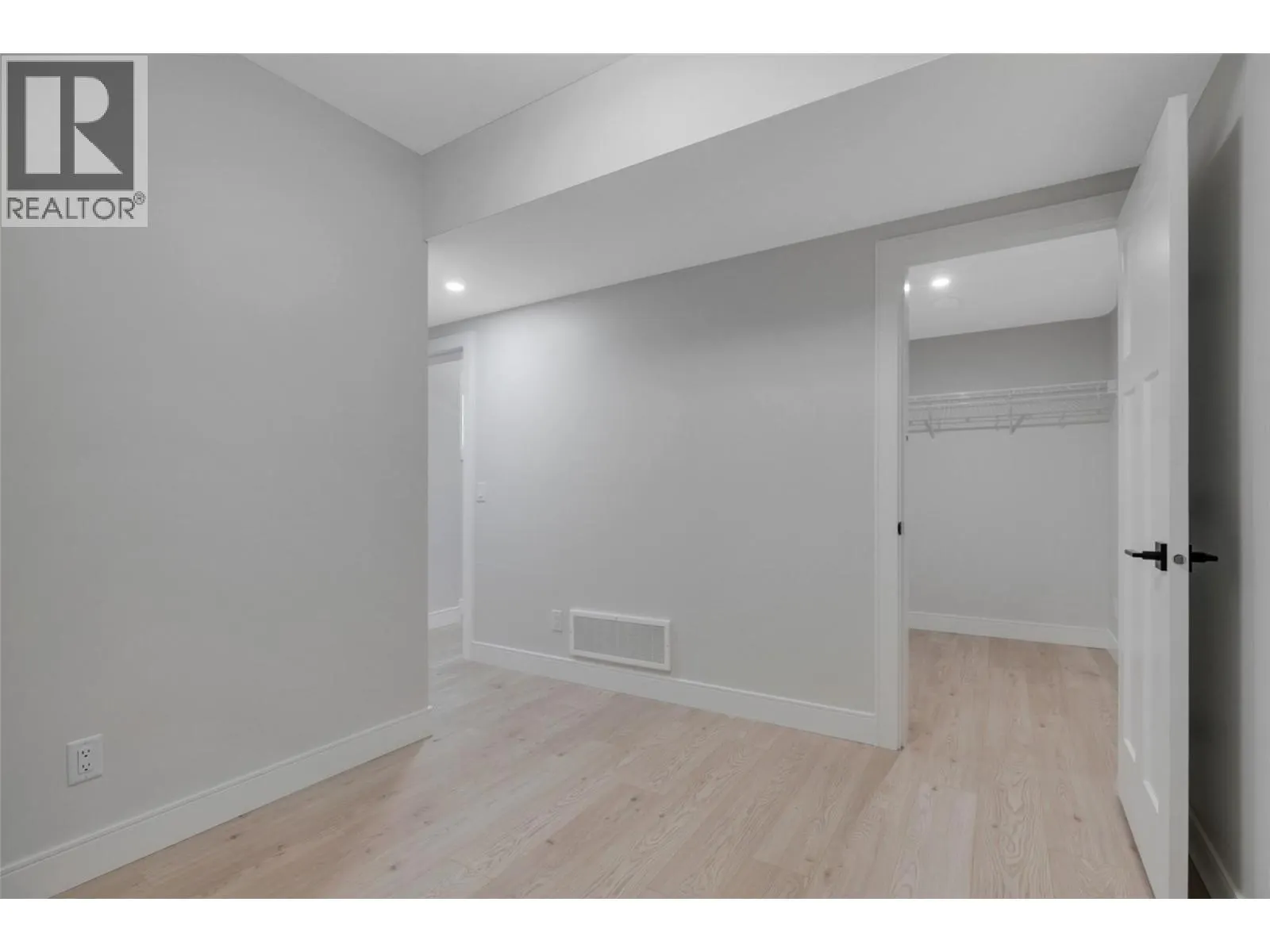 1839 Grey Owl Court