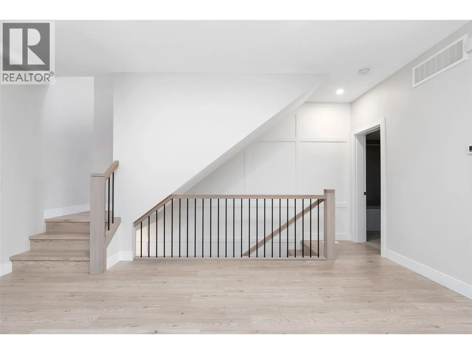 1839 Grey Owl Court