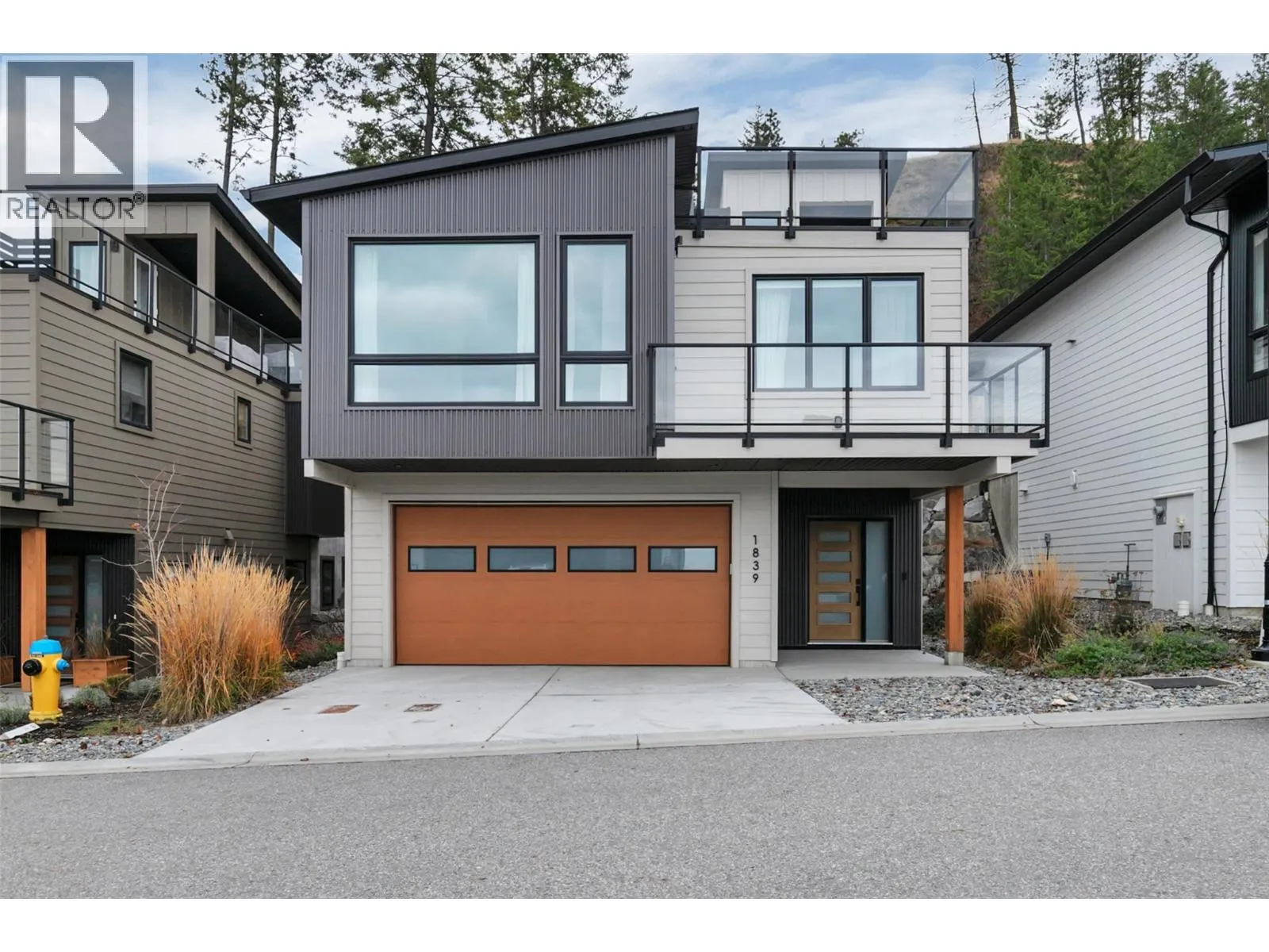 1839 Grey Owl Court