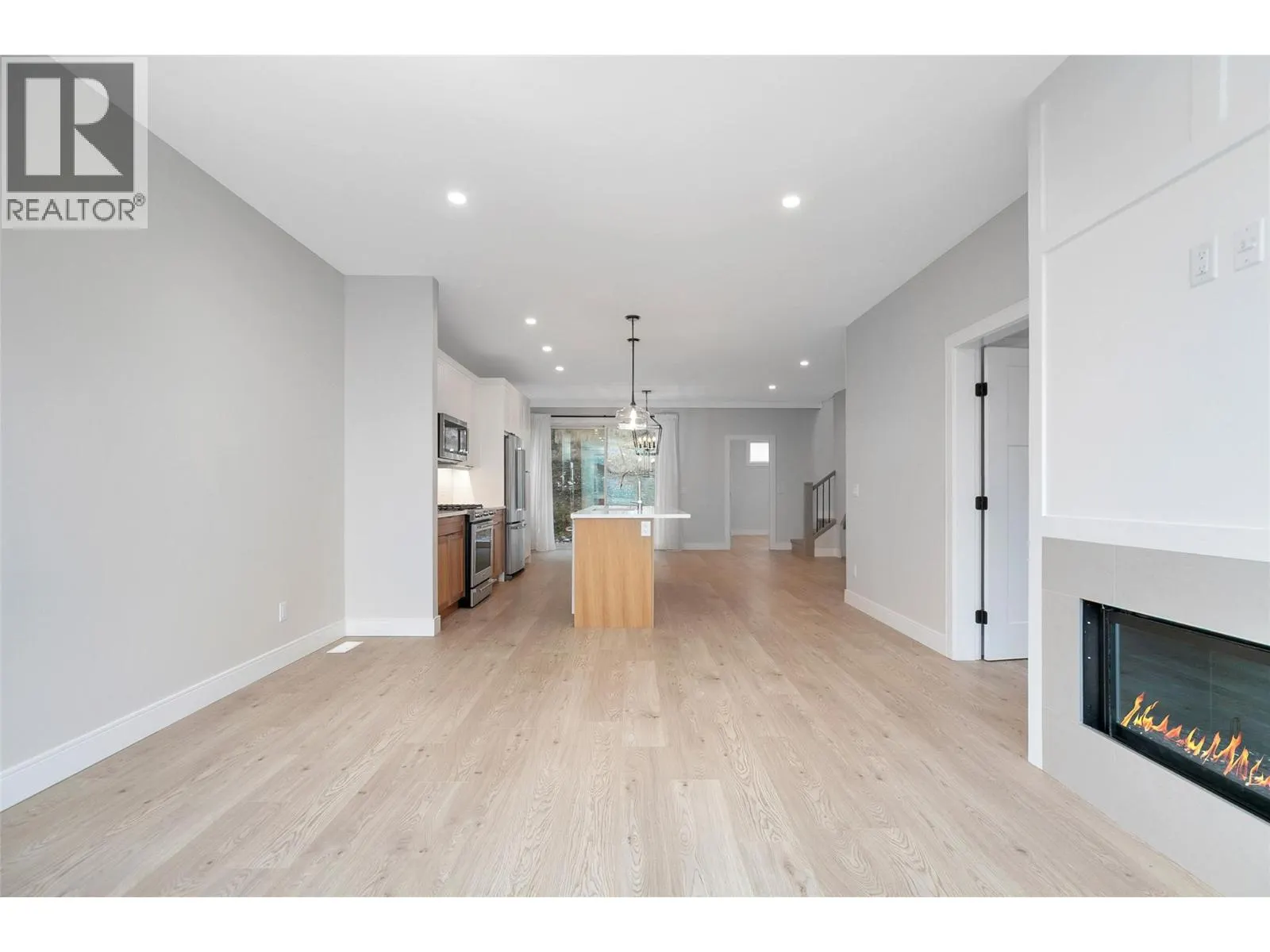 1839 Grey Owl Court