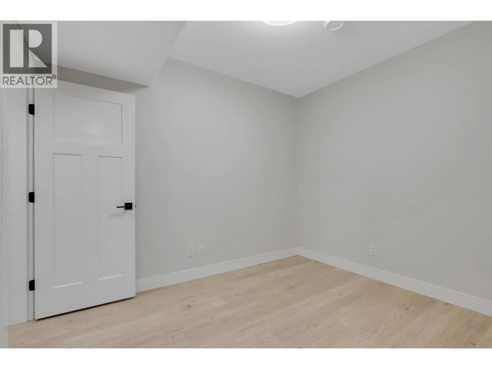 1839 Grey Owl Court