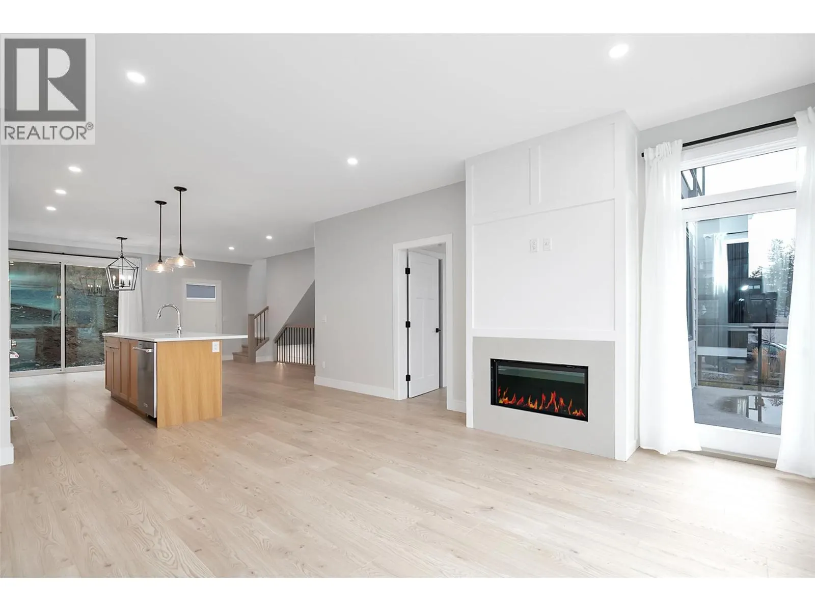 1839 Grey Owl Court
