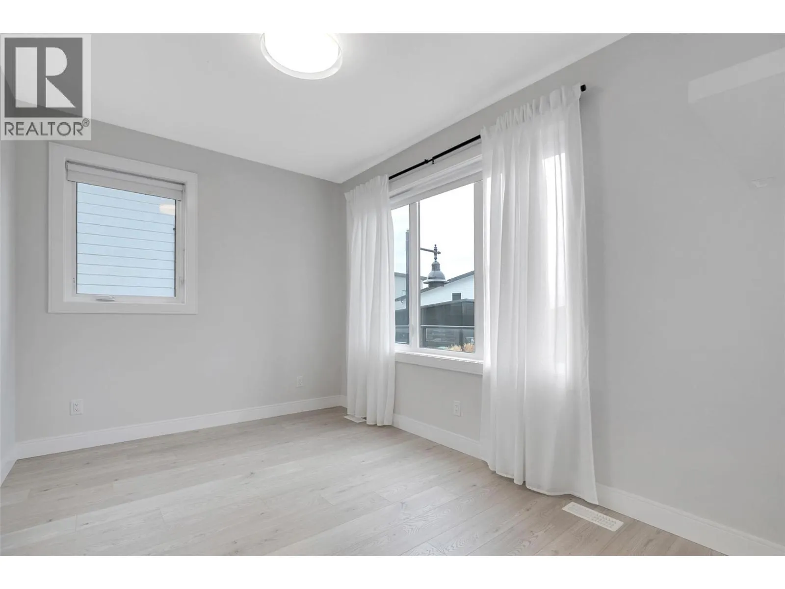 1839 Grey Owl Court