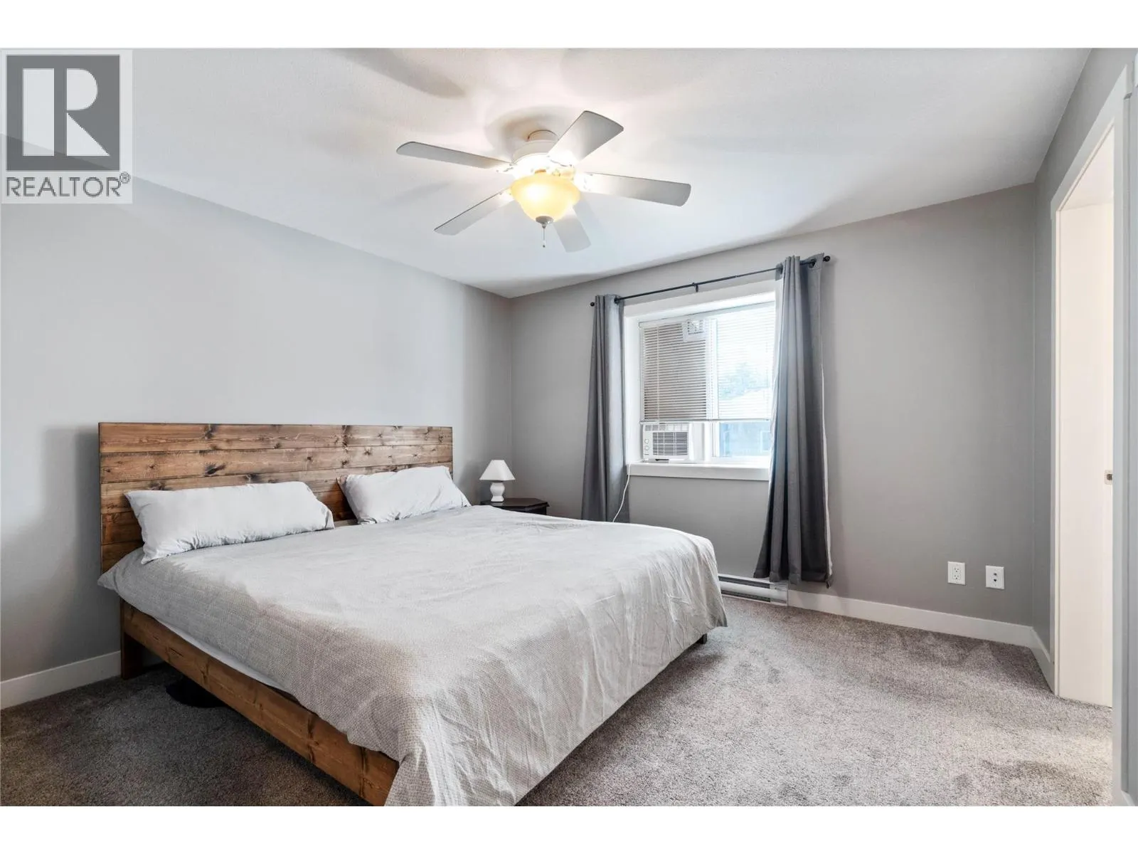 1449 1 Avenue NE Unit# 404