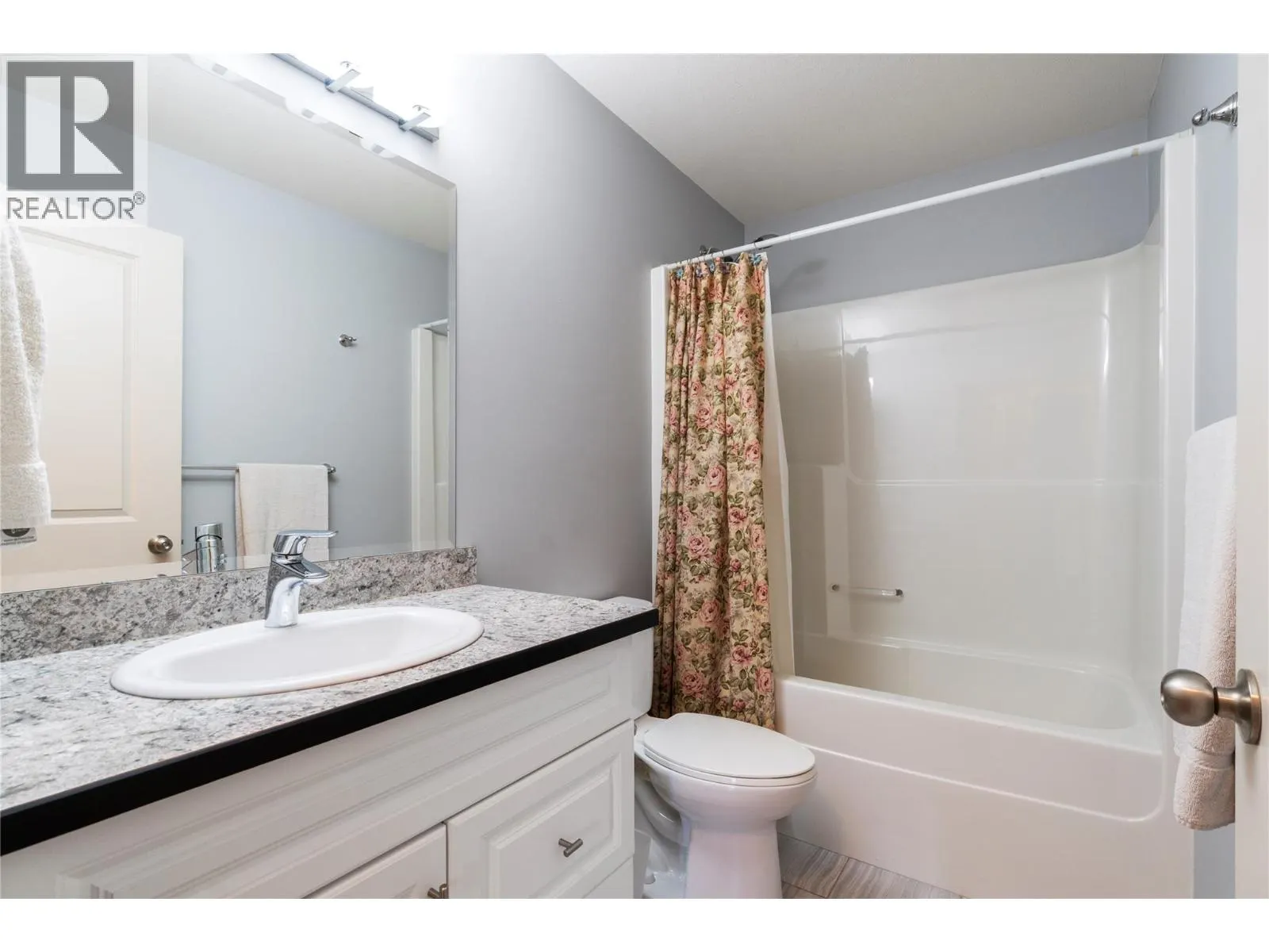 1449 1 Avenue NE Unit# 404