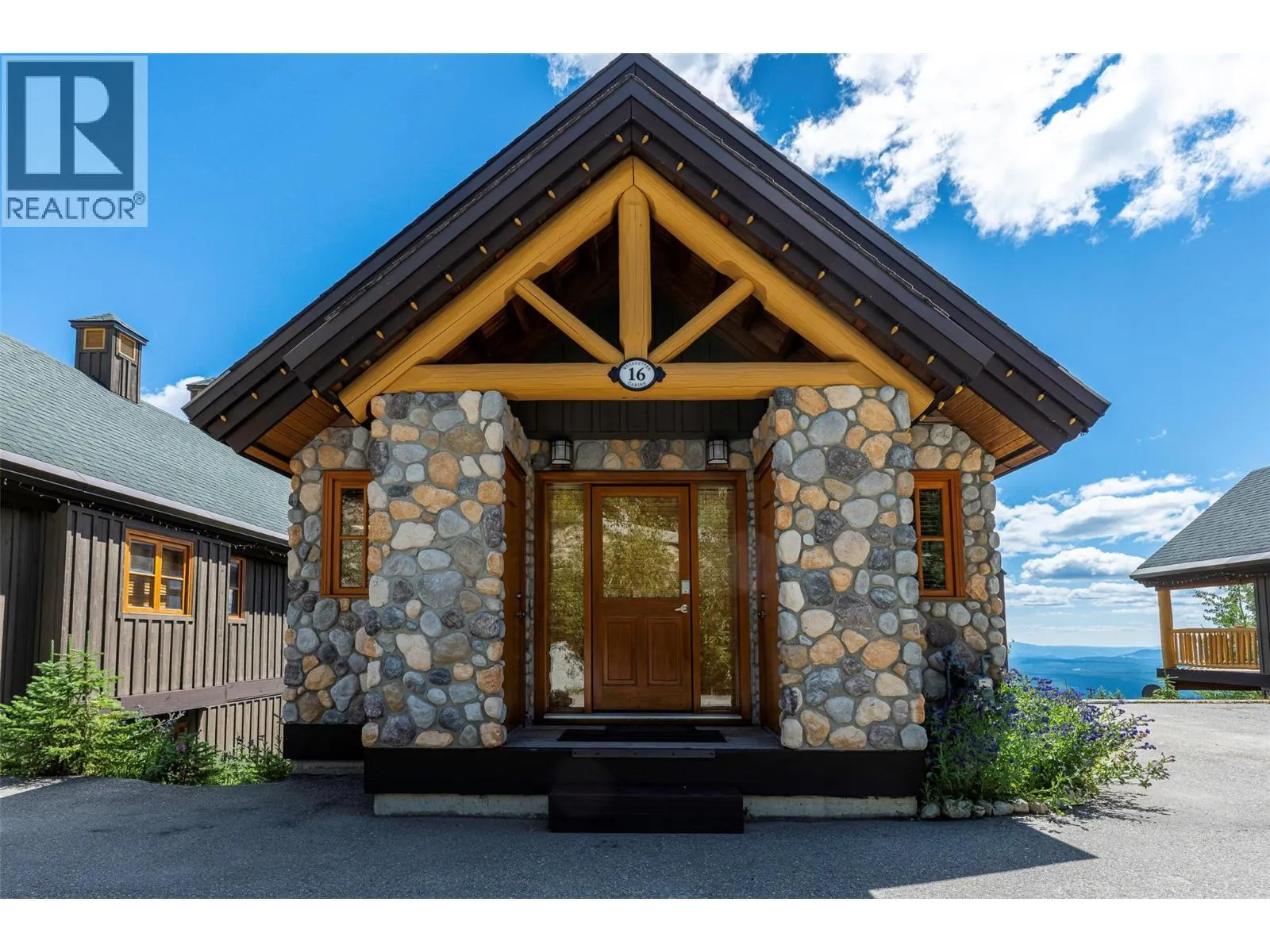 360 Whitehorse Lane Unit# 16