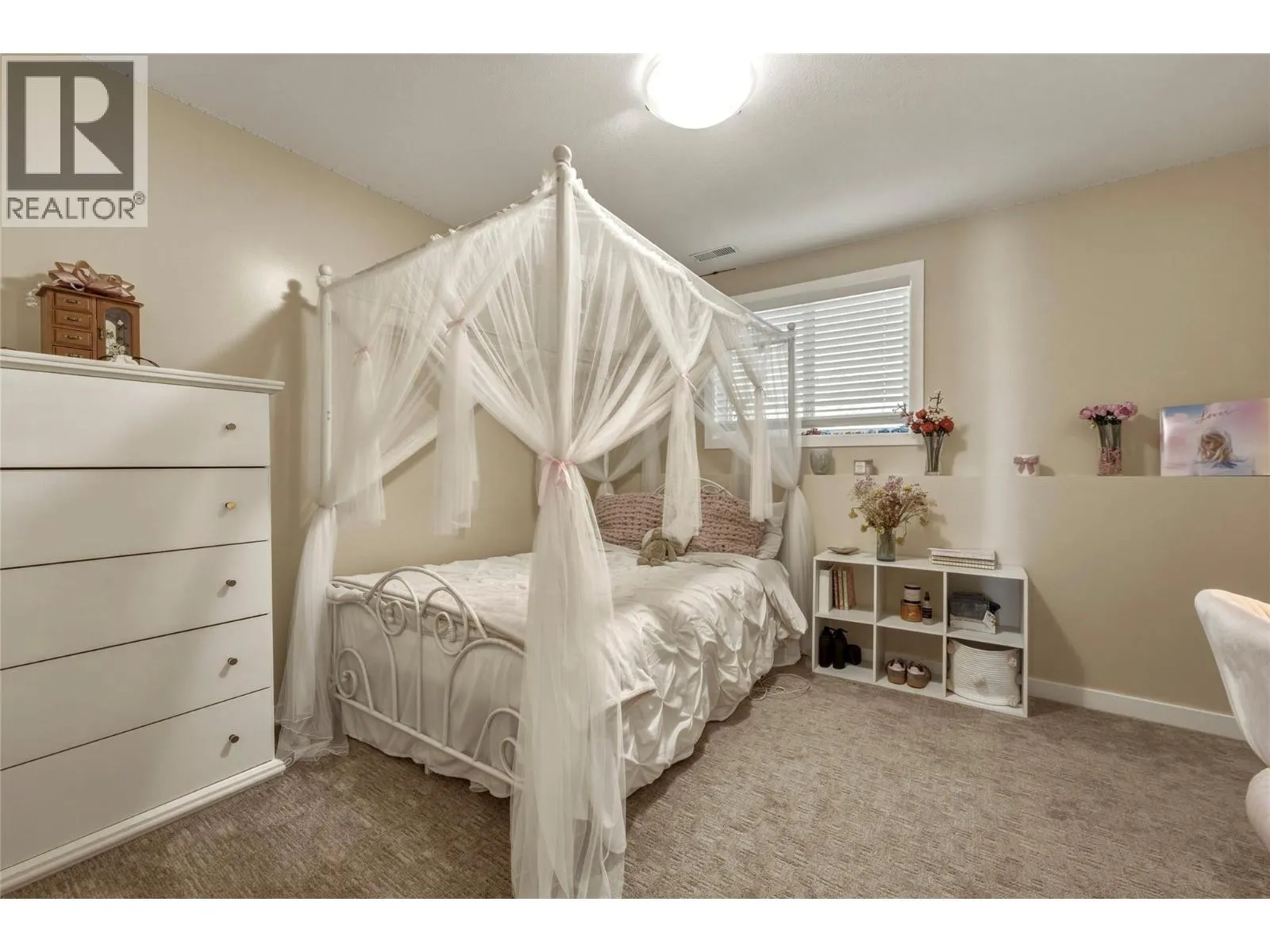 2228 Linea Crescent