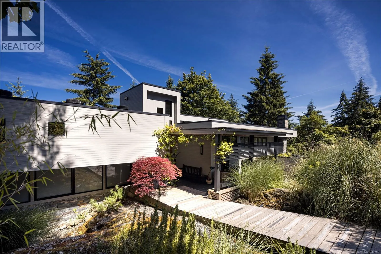 683 Steamer Dr