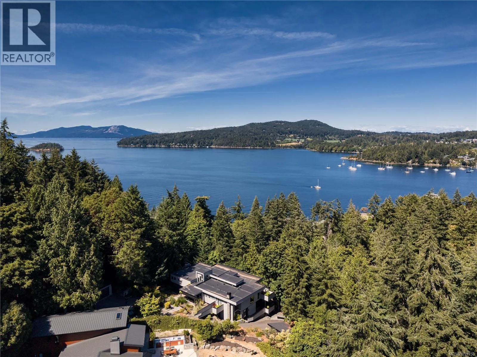 683 Steamer Dr