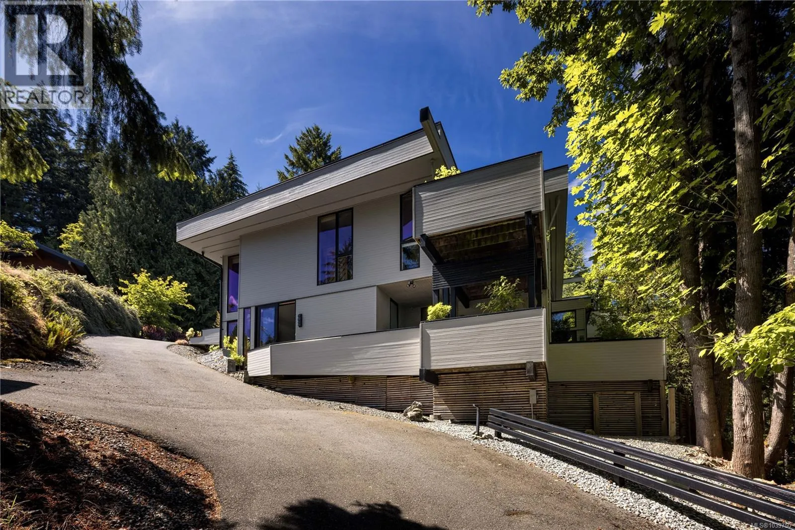 683 Steamer Dr