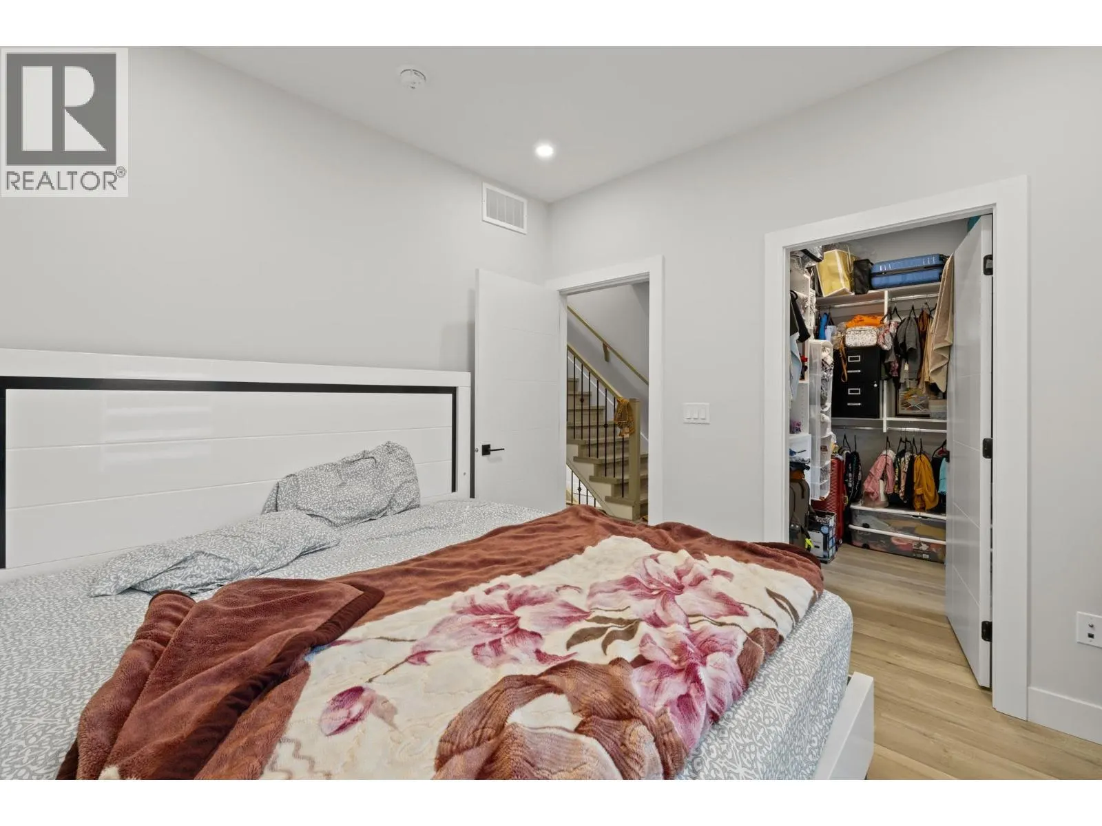824 Glenwood Avenue Unit# 4