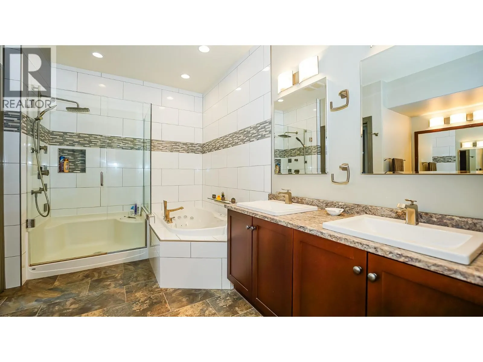 160 Harbourfront Drive Unit# 302