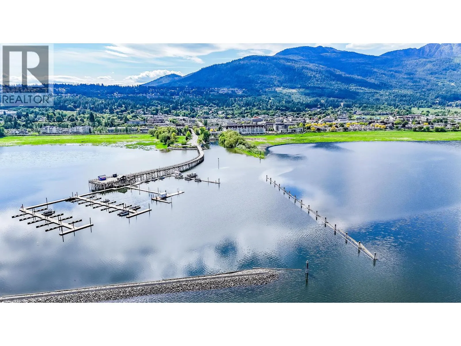 160 Harbourfront Drive Unit# 302