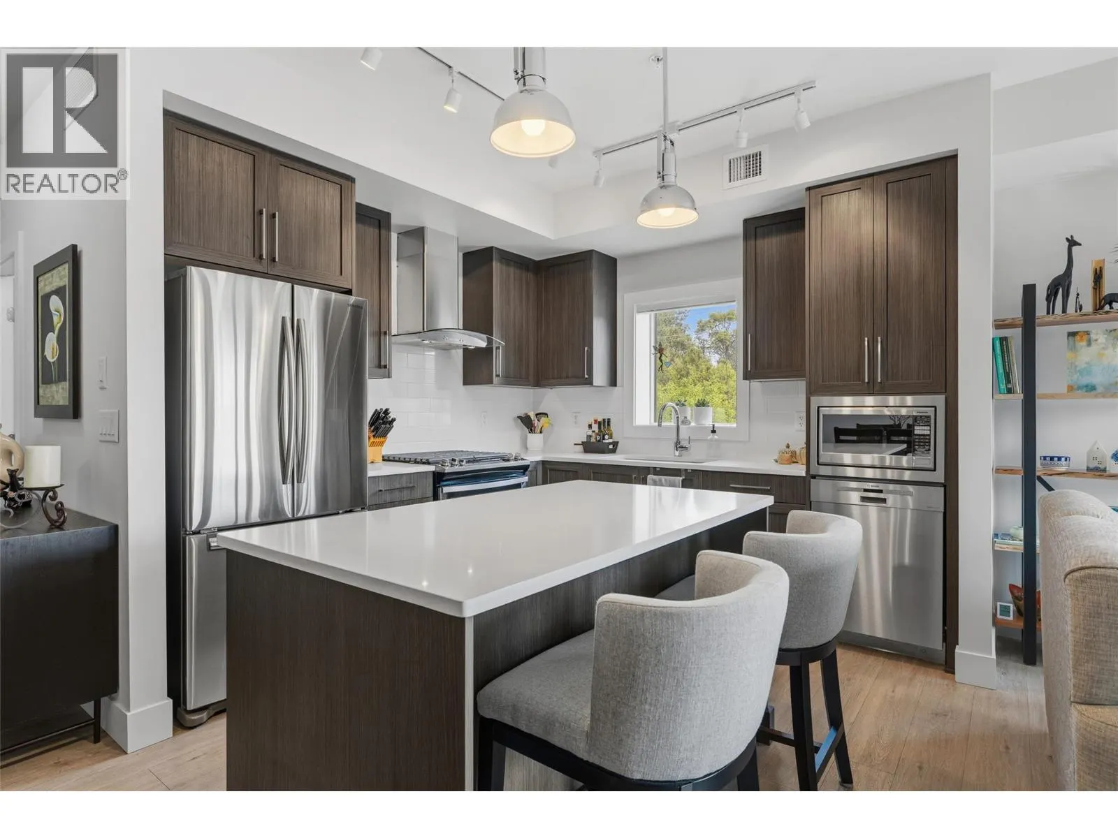 4380 Lakeshore Road Unit# PH21