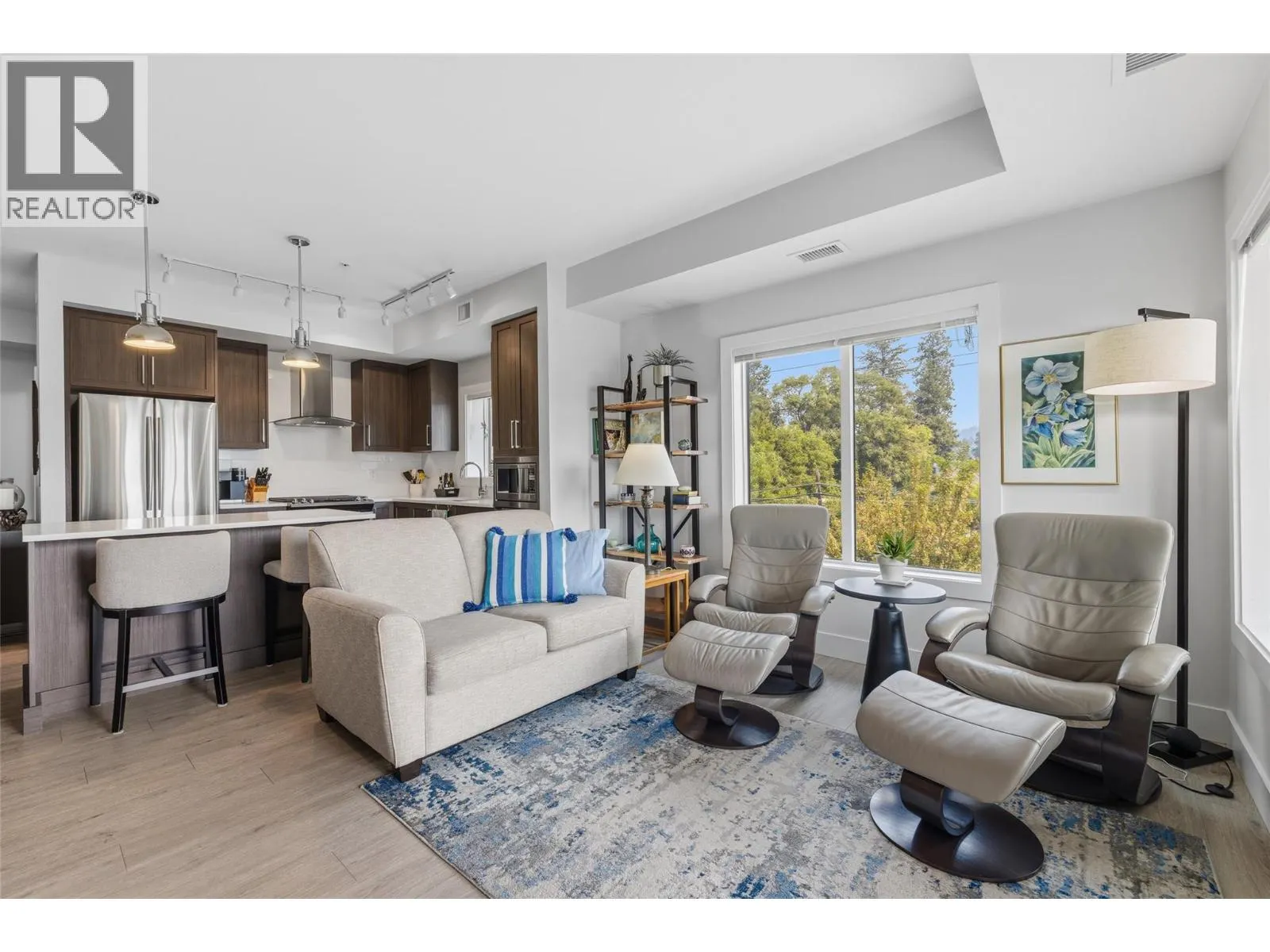4380 Lakeshore Road Unit# PH21