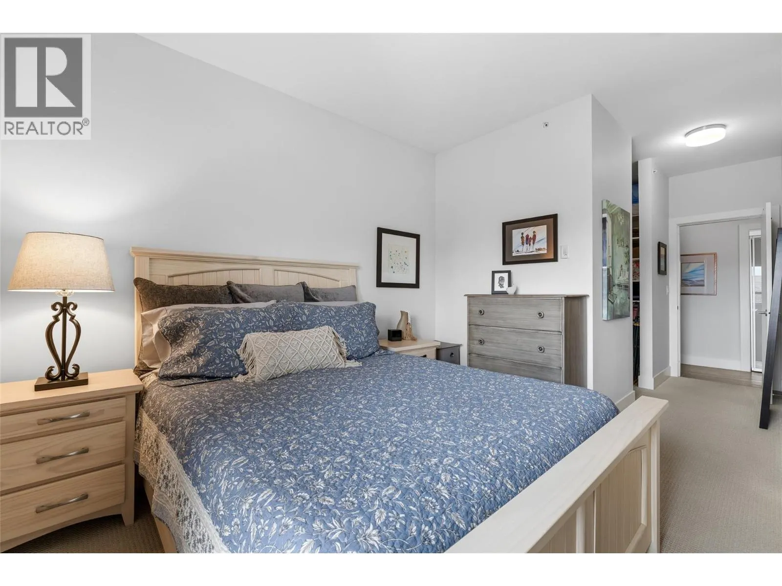 4380 Lakeshore Road Unit# PH21