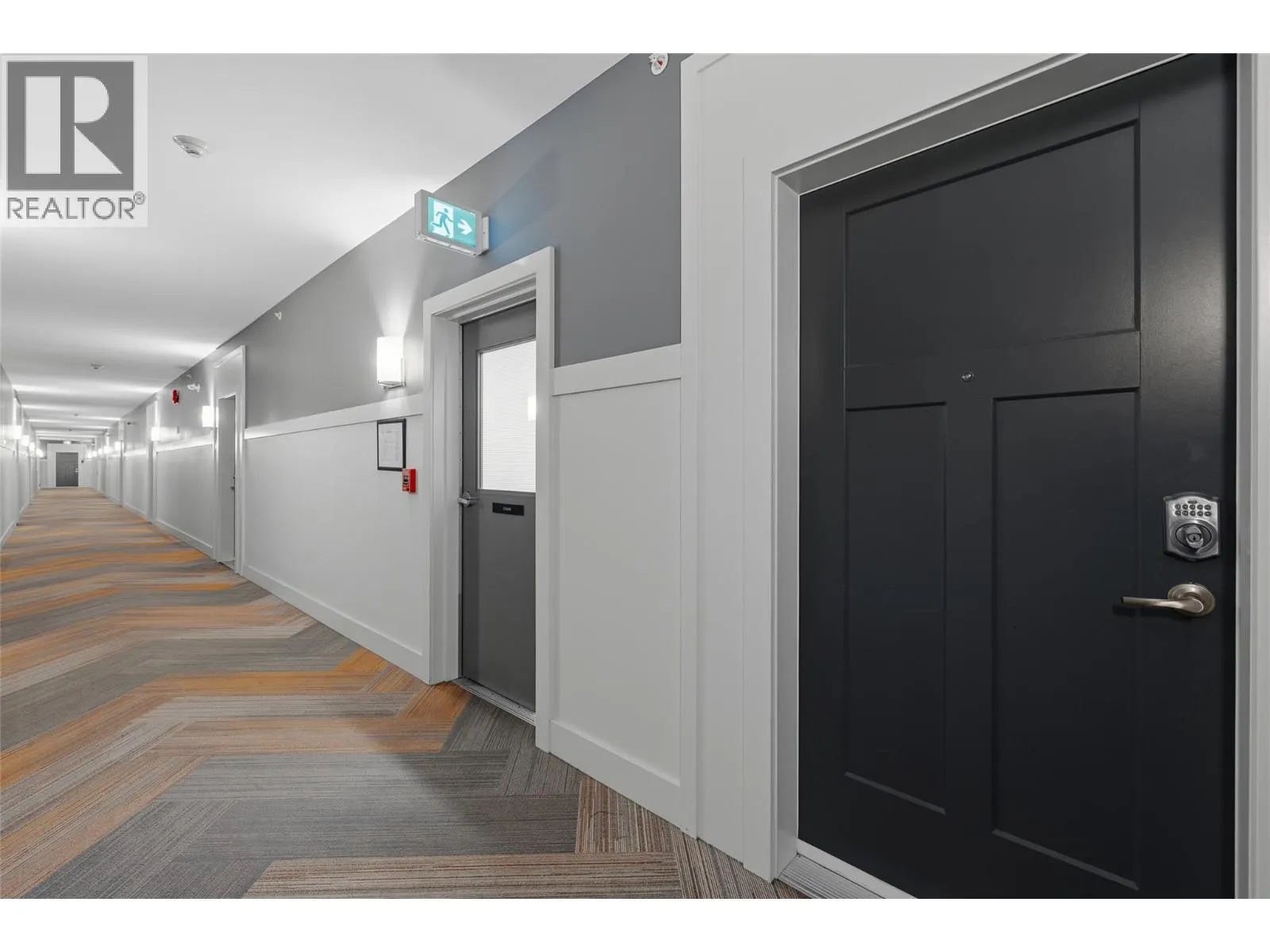 4380 Lakeshore Road Unit# PH21